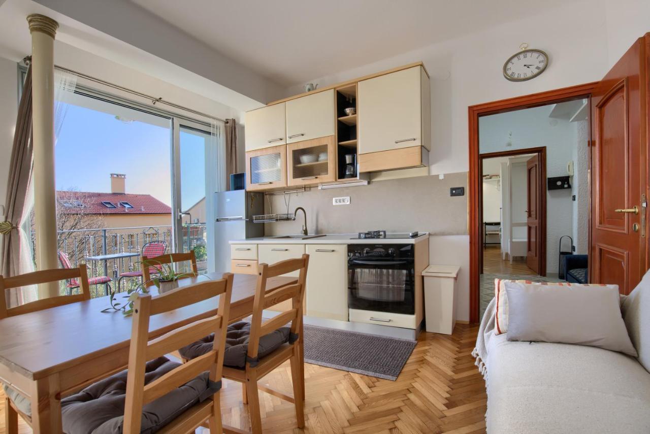 Ferienwohnung Dana M Pula Exterior foto