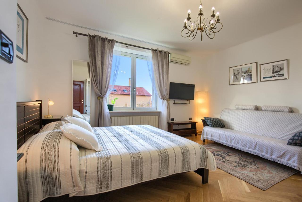 Ferienwohnung Dana M Pula Exterior foto
