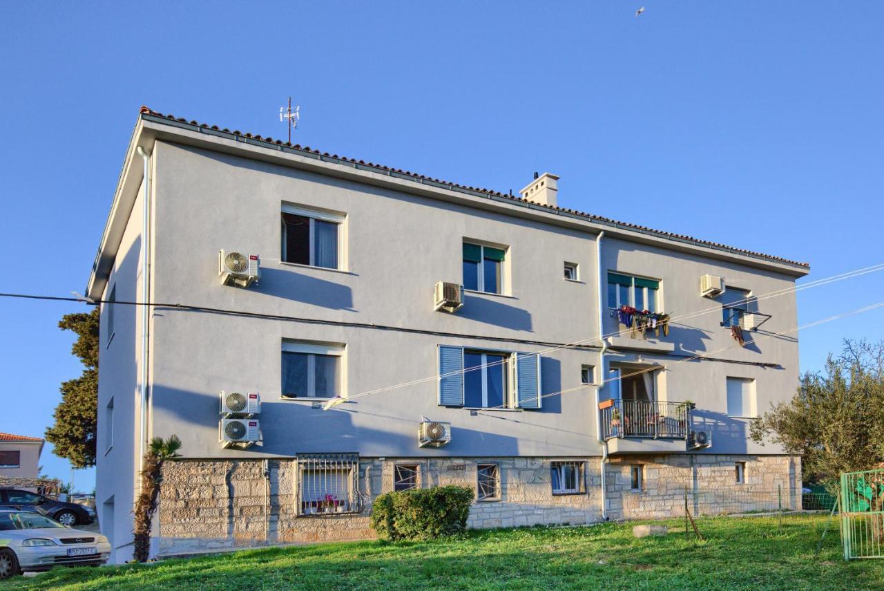 Ferienwohnung Dana M Pula Exterior foto