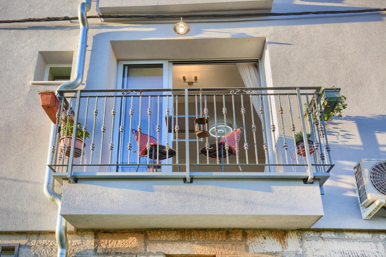 Ferienwohnung Dana M Pula Exterior foto